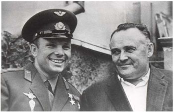 Korolev Gagarin.jpg
